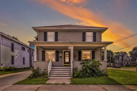 221 S Eagle St, Marshall, MI 49068 photo 3