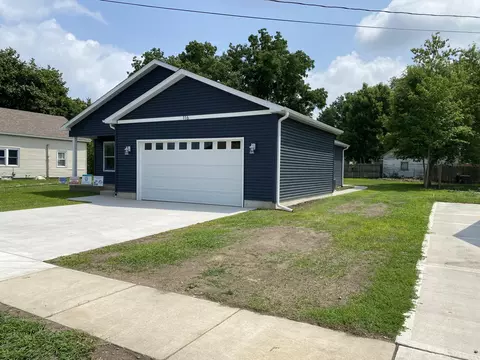 116 S Orange St, Sturgis, MI 49091