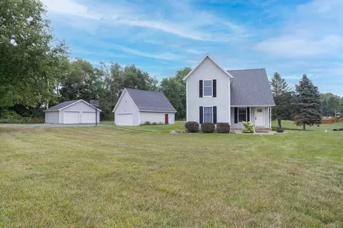 9951 Mccain Rd, Parma, MI 49269