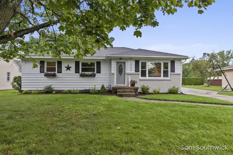4451 Billmar St SW, Grandville, MI 49418