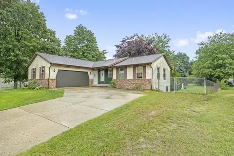 8242 Woodpark Dr SW, Byron Center, MI 49315