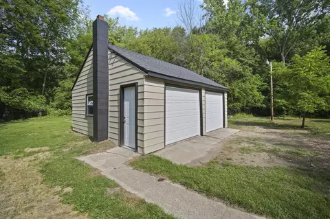 6028 Leora Ln, Jackson, MI 49201 photo 4