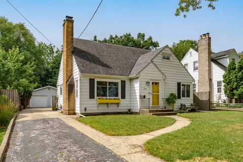 729 Fairview Ave, Kalamazoo, MI 49008