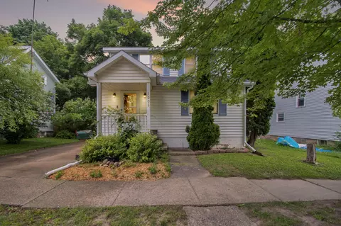 1006 S Kinney Ave, Mount Pleasant, MI 48858