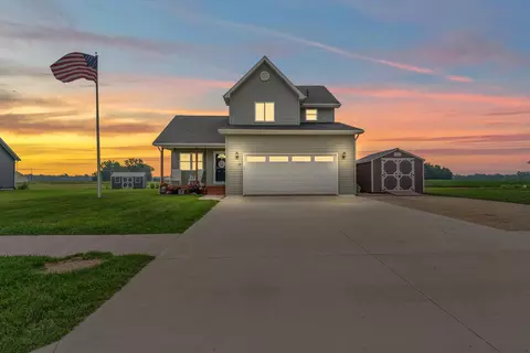 23 Hunting Trail Ave, Quincy, MI 49082
