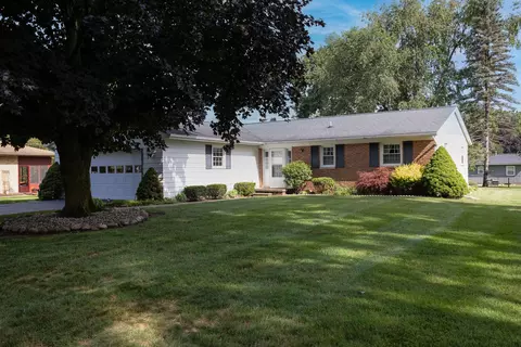 4858 Fleetwood Ln, Jackson, MI 49201