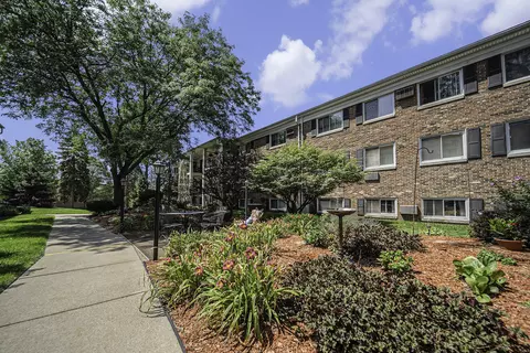 806 W Michigan Ave E #307, Jackson, MI 49202