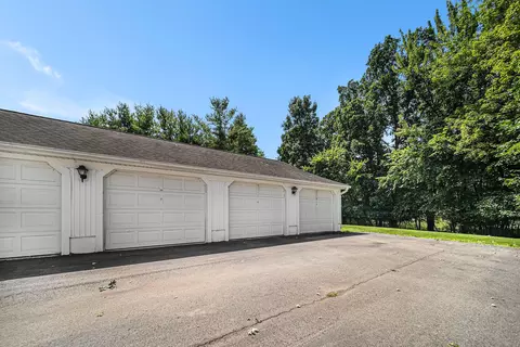 932 Oakbrook Dr, Jackson, MI 49203 photo 16