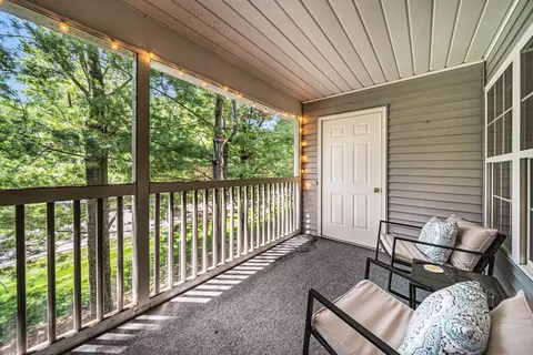 932 Oakbrook Dr, Jackson, MI 49203 photo 14