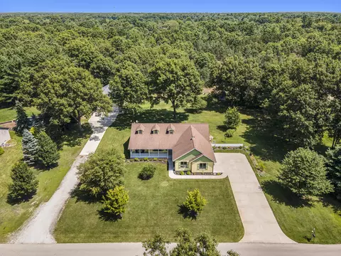 3726 Kersting Dr, Muskegon, MI 49444