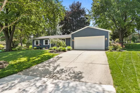 6042 Buttonwood Ct SE, Ada, MI 49301 photo 27