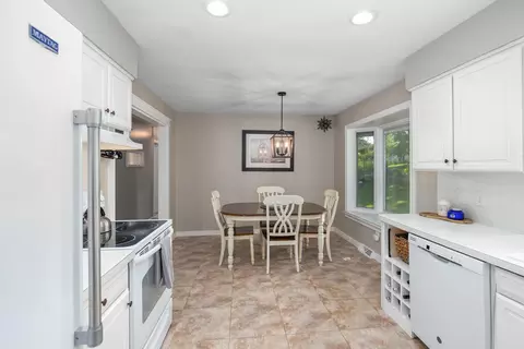 6042 Buttonwood Ct SE, Ada, MI 49301 photo 8