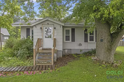3946 Remembrance Rd NW, Walker, MI 49534