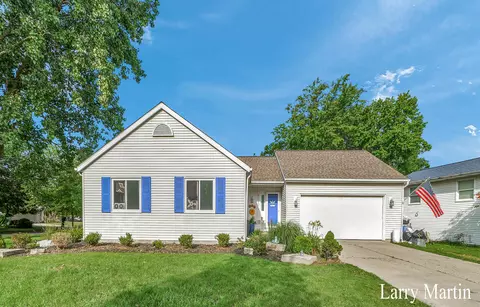 4063 Chamberlain Ave SE, Grand Rapids, MI 49508