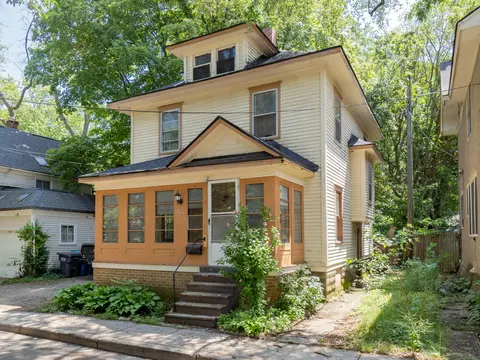 823 Lucas Ct, Kalamazoo, MI 49007
