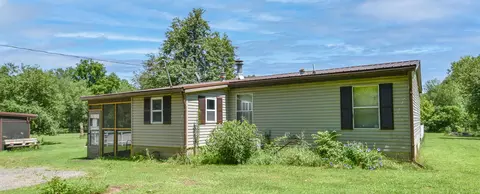 653 Michigan Rd, Coldwater, MI 49036