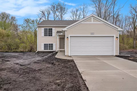4825 Bermuda St, Portage, MI 49002