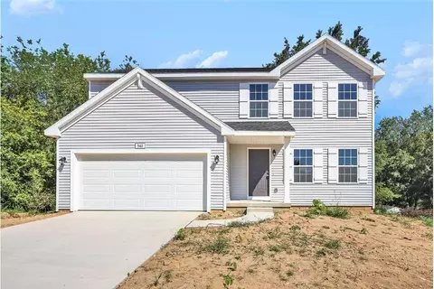 940 Whitetail Ct, Ionia, MI 48846