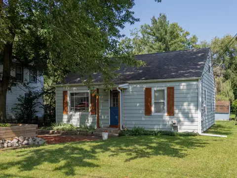 5269 Keyes Dr, Kalamazoo, MI 49004