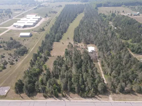 195 Boardman Rd Sw Rd, South Boardman, MI 49680