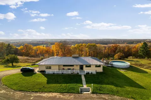 18655 195th Ave, Big Rapids, MI 49307