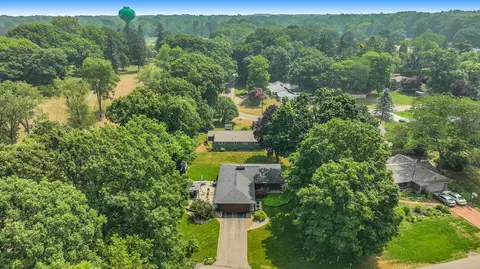 505 Hamilton Rd, Parchment, MI 49004