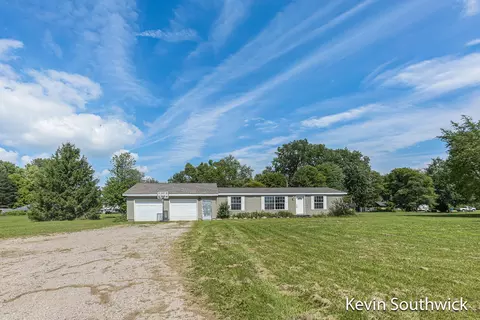 13918 W Mcbride Rd, Coral, MI 49322