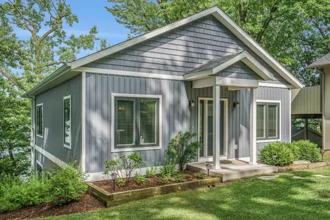 58300 E Clear Lake Rd, Three Rivers, MI 49093 photo 2