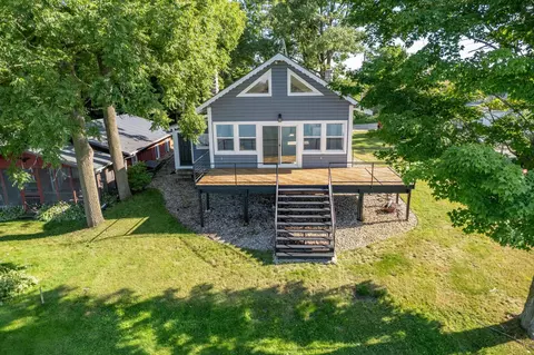 10398 Born St, Three Rivers, MI 49093