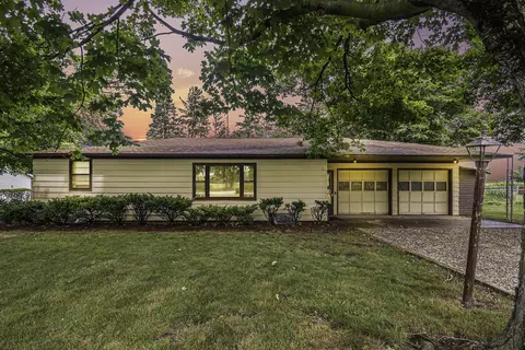 14422 Us 12, White Pigeon, MI 49099