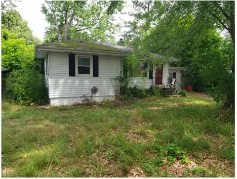 35284 51st Ave, Paw Paw, MI 49079