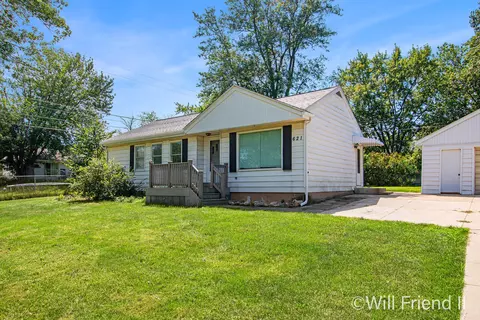 621 Cloverdale Ave NW, Grand Rapids, MI 49534