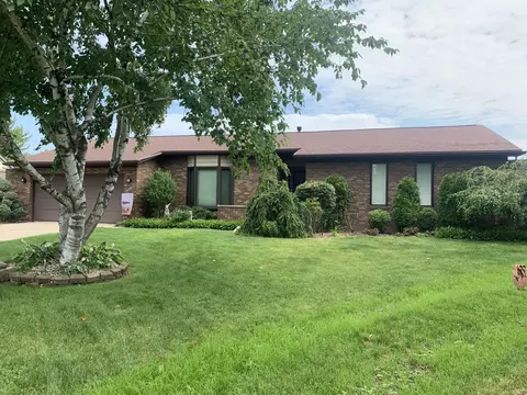 7012 Vista De Oro Dr NE, Rockford, MI 49341