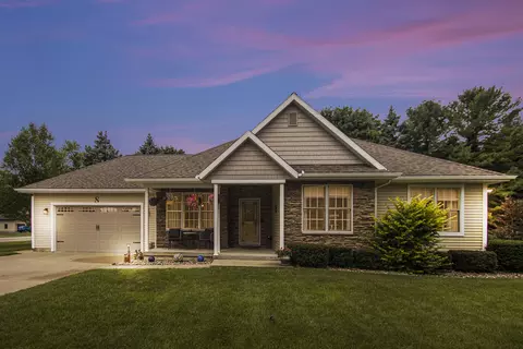 4888 Marilyn Jane Way, Stevensville, MI 49127