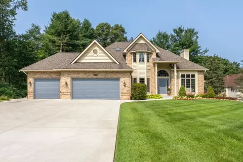 7846 Shepherds Glen Ct, Kalamazoo, MI 49009