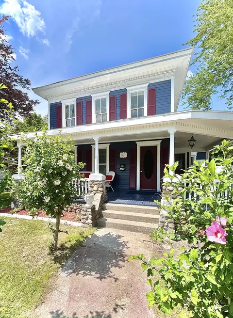 329 Pokagon St, Niles, MI 49120