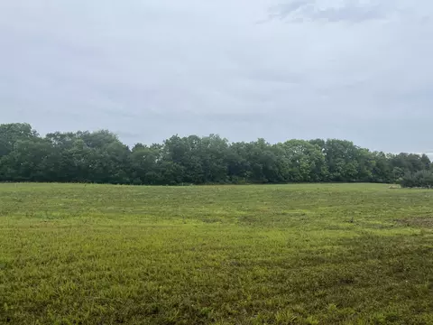 69290 Montoya Ln, Cassopolis, MI 49031