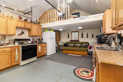 7963 E Washington, Branch, MI 49402 photo 8