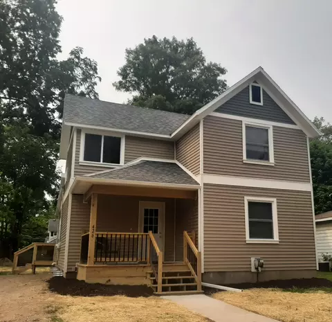 426 E Walnut St, Hastings, MI 49058