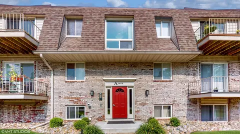 3606 Lakeshore Dr #A 12, St. Joseph, MI 49085