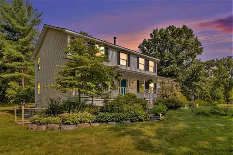 9435 Vergennes St SE, Ada, MI 49301