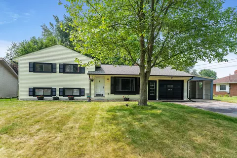 2413 Beethoven Ave, Portage, MI 49024