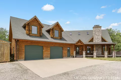 6675 N Solomon Rd, Middleville, MI 49333