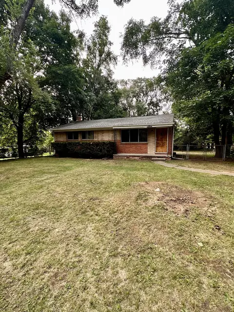 618 E Monroe St, Jackson, MI 49202