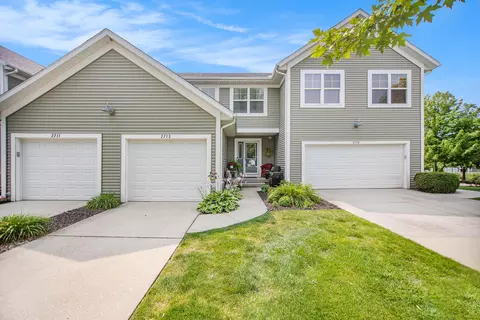 2713 Blue Stem Dr, Zeeland, MI 49464
