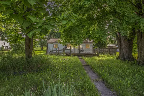 274 N Fremont St, Remus, MI 49340