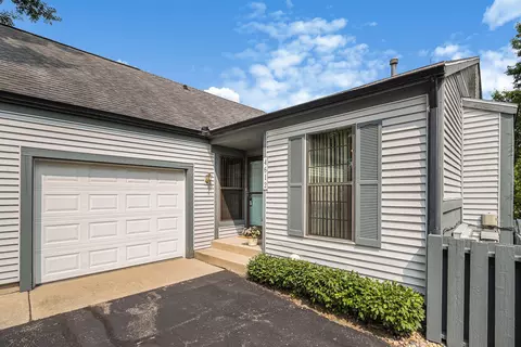 4612 Foxfire Trl, Portage, MI 49024