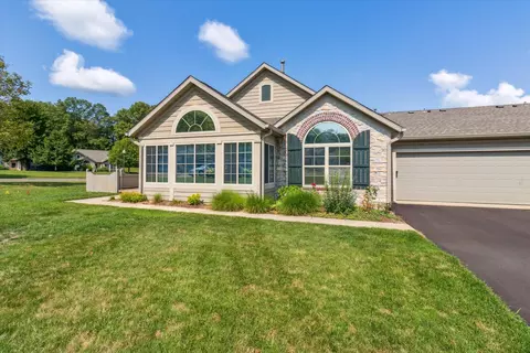 2656 Bluestone Cir, Kalamazoo, MI 49009