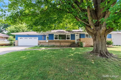 6830 Linden Ave SE, Grand Rapids, MI 49548