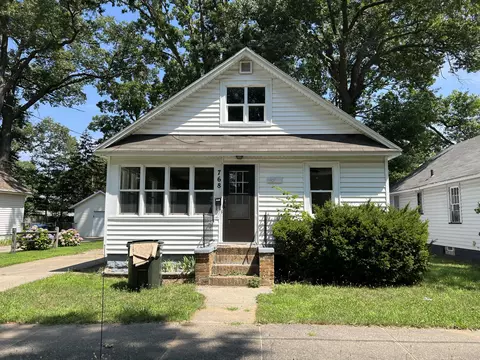 768 Hill Ave, Muskegon, MI 49442